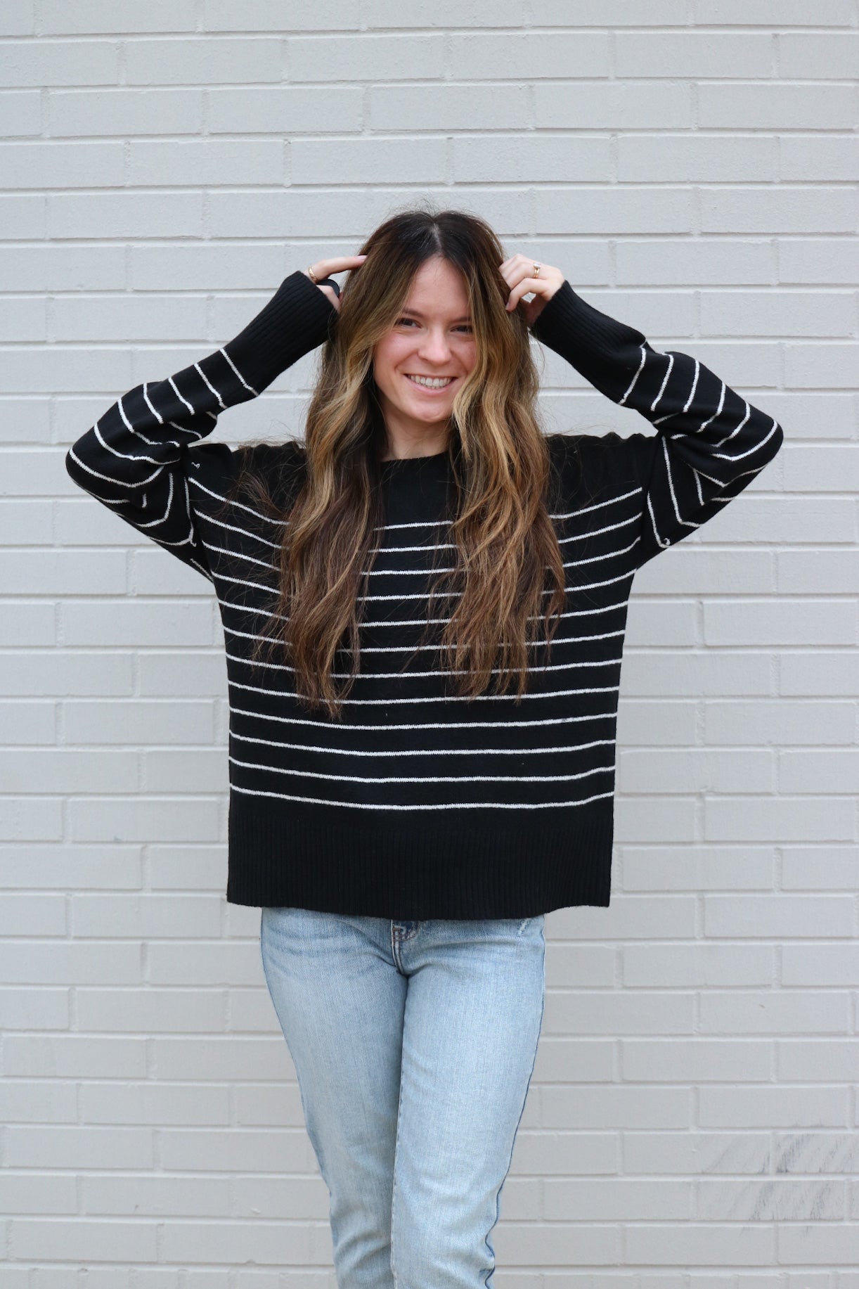 Ines Sweater: Black