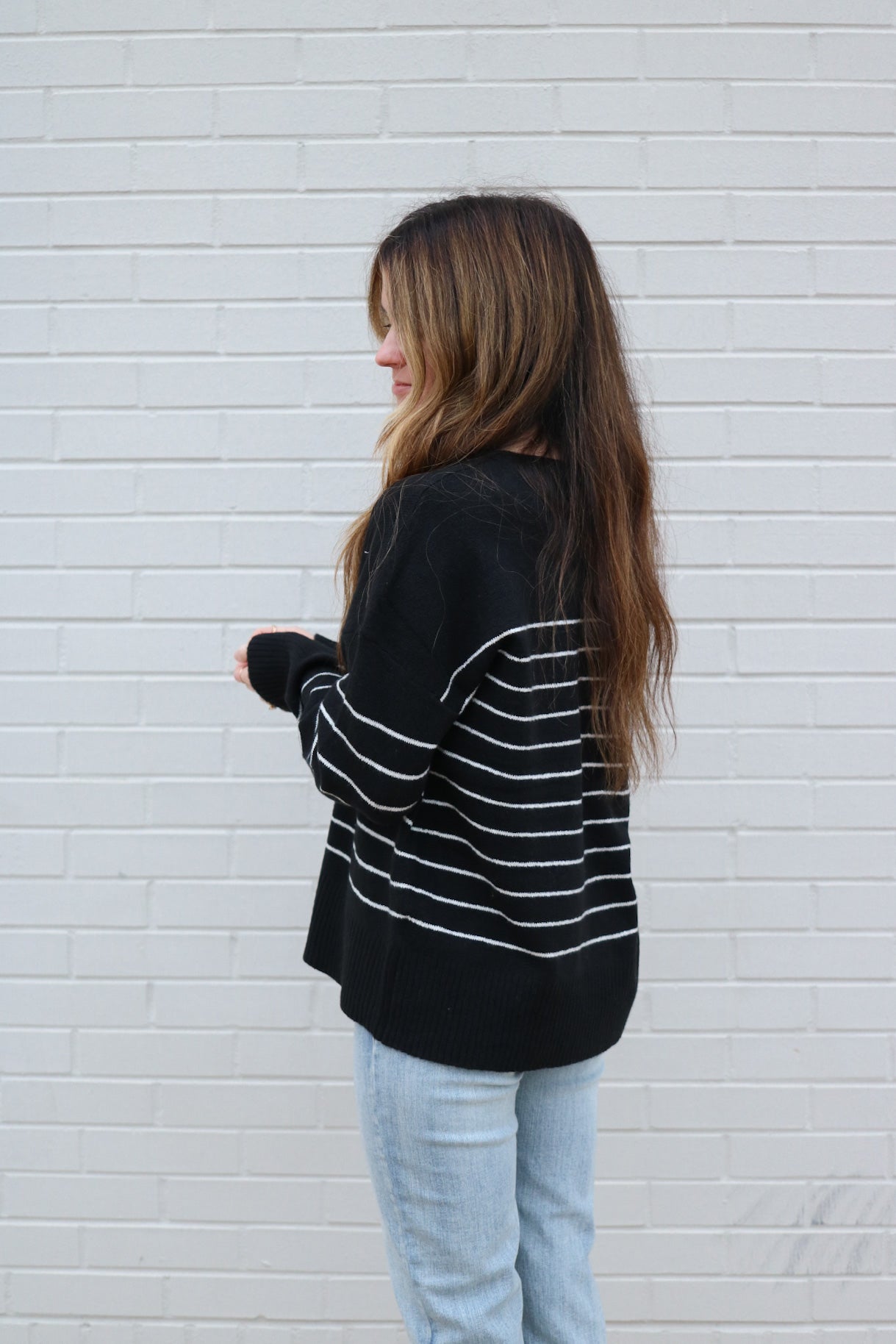 Ines Sweater: Black