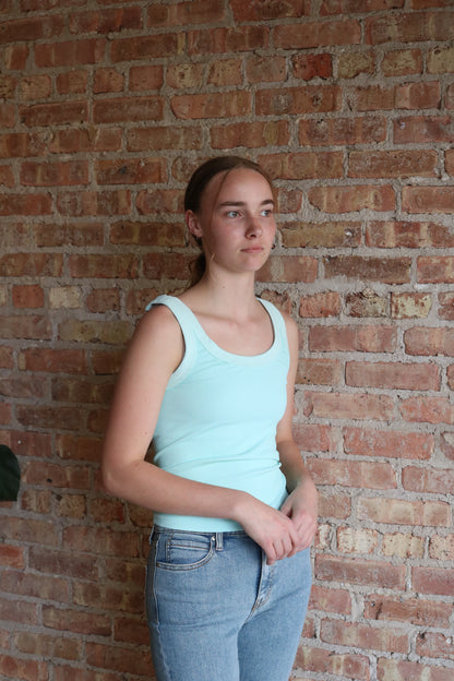 Reversible Tank: Aqua