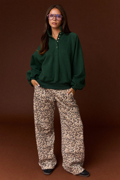 Button Snap Sweatshirt: Hunter Green