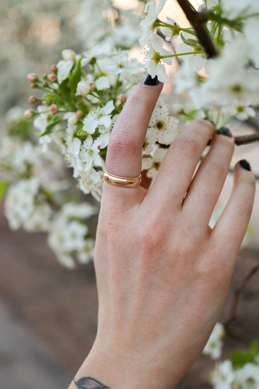 Ribbed Ring
