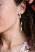 Load image into Gallery viewer, Dahlia Earrings
